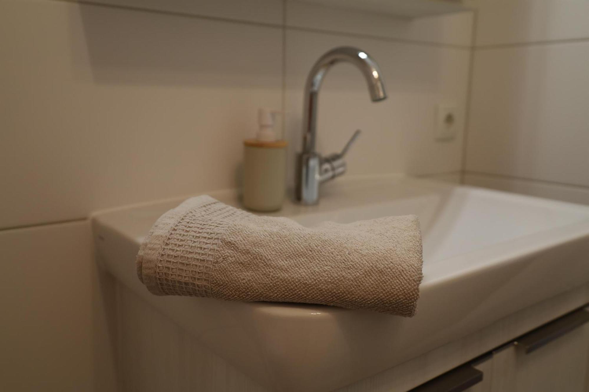 Ferienwohnung Familiengarten Volders المظهر الخارجي الصورة